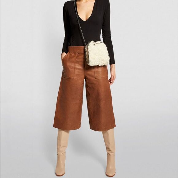 Good American low down deep V neck black bodysuit - Picture 10 of 10